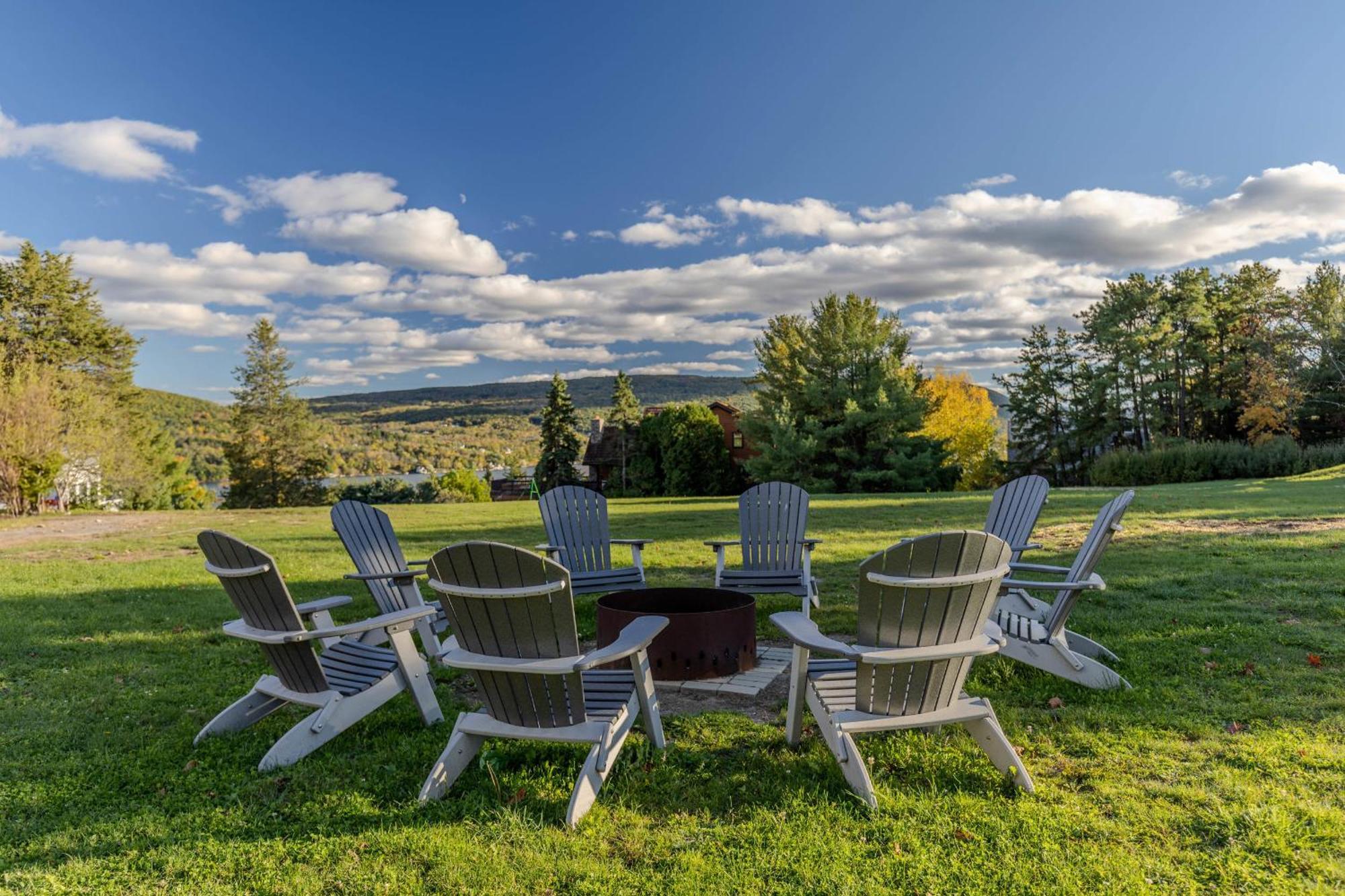Canandaigua Lake Retreat With View And Private Beach Access, Foliage, Hike, And Ski Exterior photo