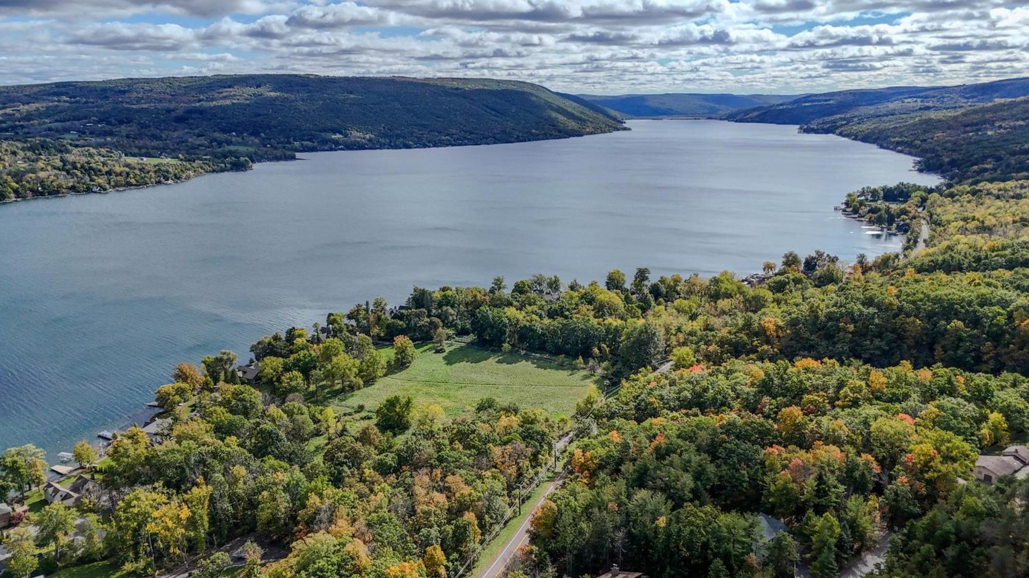 Canandaigua Lake Retreat With View And Private Beach Access, Foliage, Hike, And Ski Exterior photo