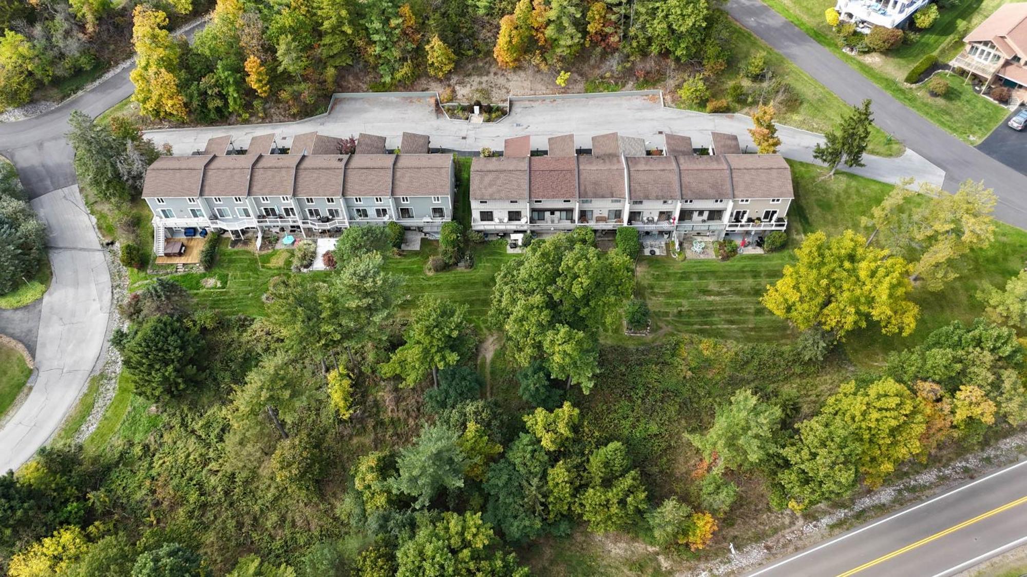 Canandaigua Lake Retreat With View And Private Beach Access, Foliage, Hike, And Ski Exterior photo